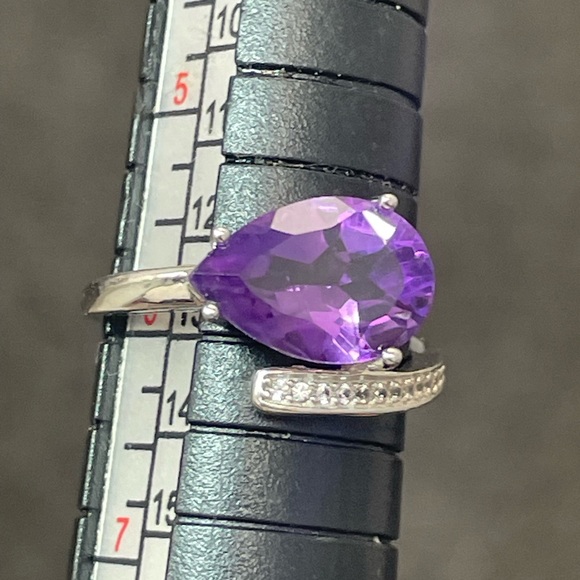 Unheated, purple pear amethyst and white topaz sterling silver ring. Size 6. - Picture 8 of 9